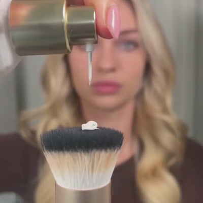 PŘIZPŮSOBIVÝ MAKE-UP